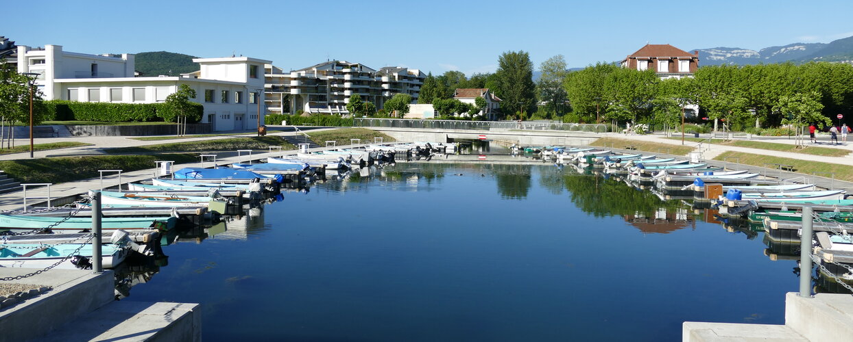 Le port à barque du Tillet